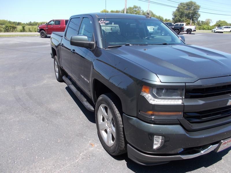 Chevrolet Silverado 1500 4WD Crew Cab 143.5" LT w/2LT 2018