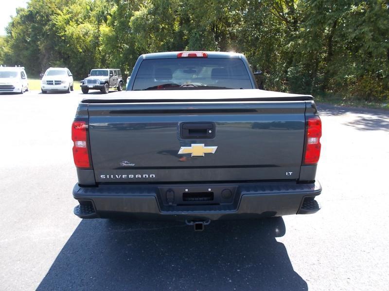 Chevrolet Silverado 1500 4WD Crew Cab 143.5" LT w/2LT 2018