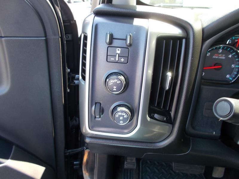 Chevrolet Silverado 1500 4WD Crew Cab 143.5" LT w/2LT 2018