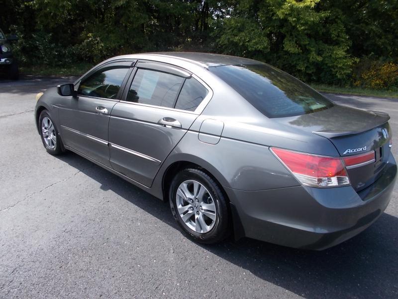 Honda Accord Sdn 4dr I4 Auto SE 2011