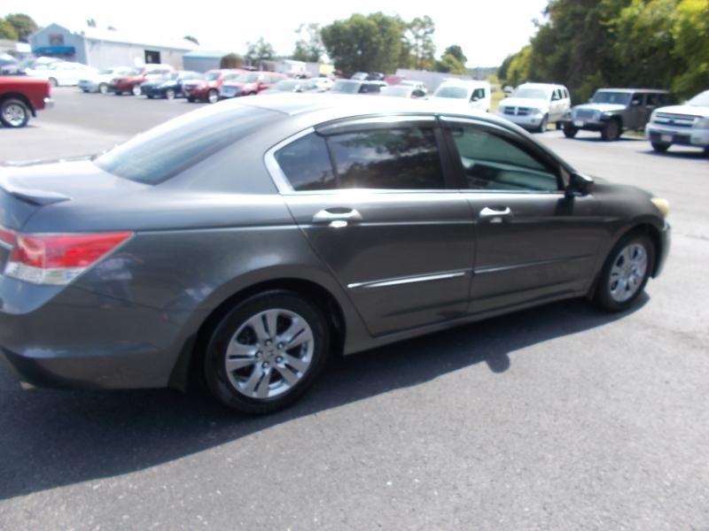 Honda Accord Sdn 4dr I4 Auto SE 2011