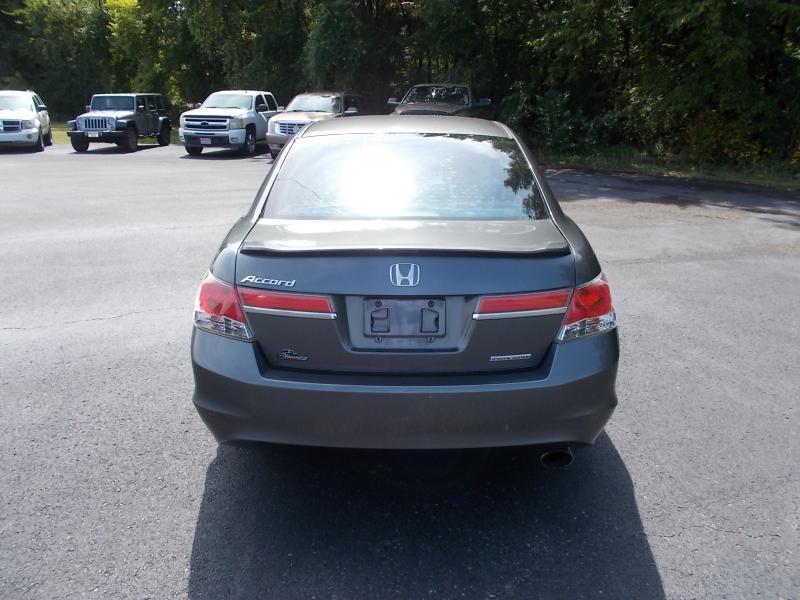 Honda Accord Sdn 4dr I4 Auto SE 2011