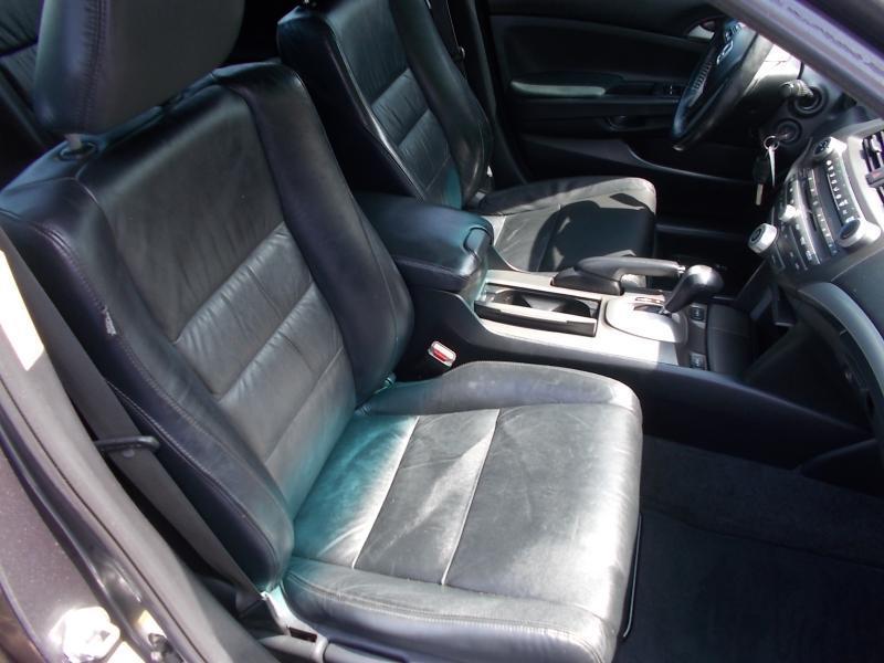 Honda Accord Sdn 4dr I4 Auto SE 2011