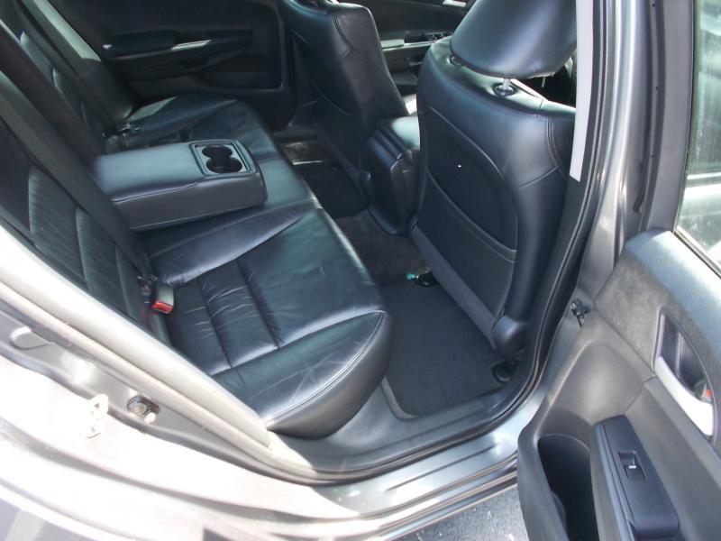 Honda Accord Sdn 4dr I4 Auto SE 2011