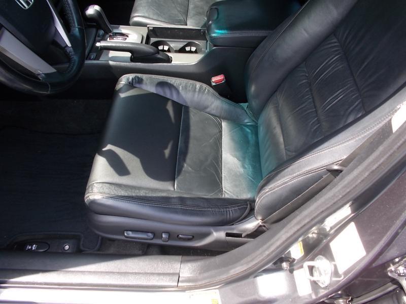 Honda Accord Sdn 4dr I4 Auto SE 2011