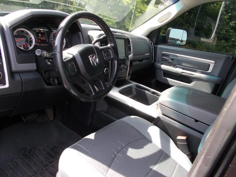 RAM 2500 Big Horn 4x4 Crew Cab 6'4" Box 2017
