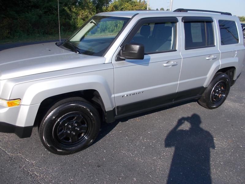 Jeep Patriot 4WD 4dr Sport 2012
