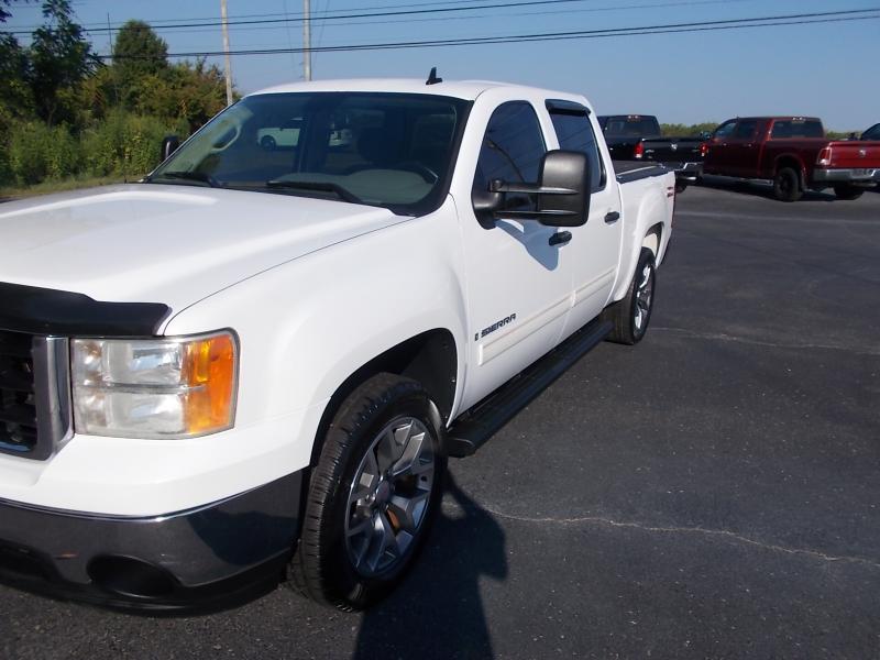 GMC Sierra 1500 2WD Crew Cab 143.5" SL 2008