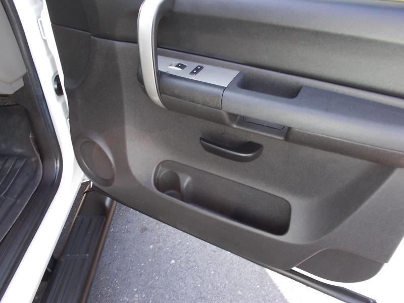 GMC Sierra 1500 2WD Crew Cab 143.5" SL 2008