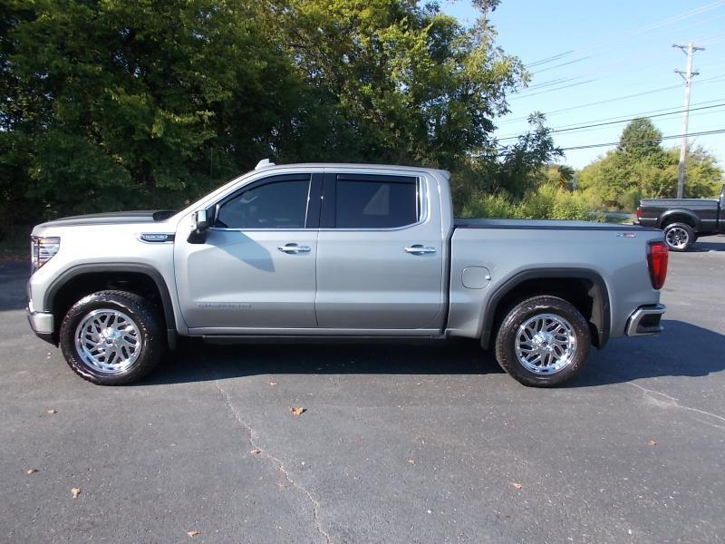 GMC Sierra 1500 4WD Crew Cab 147" SLT 2025