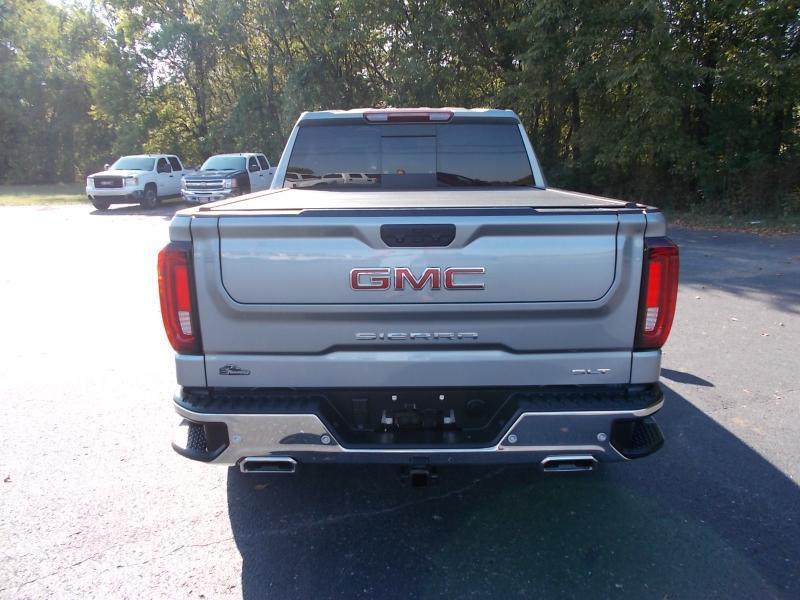 GMC Sierra 1500 4WD Crew Cab 147" SLT 2025