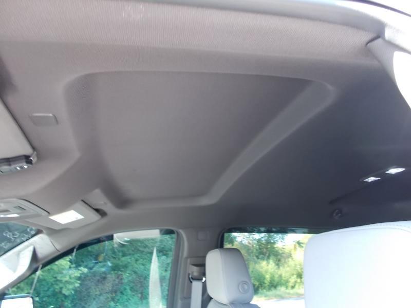 GMC Sierra 1500 4WD Crew Cab 147" SLT 2025
