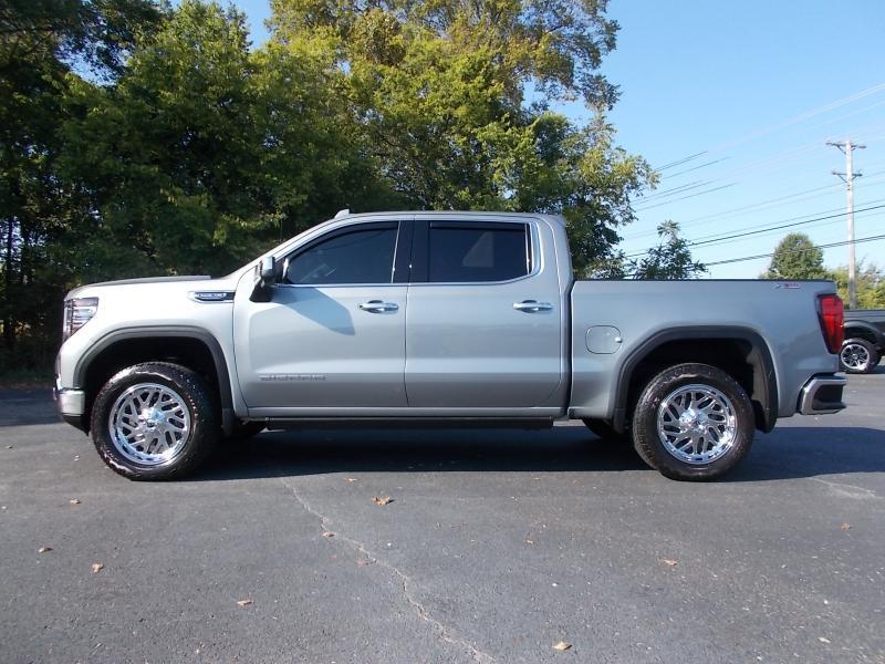 GMC Sierra 1500 4WD Crew Cab 147" SLT 2025