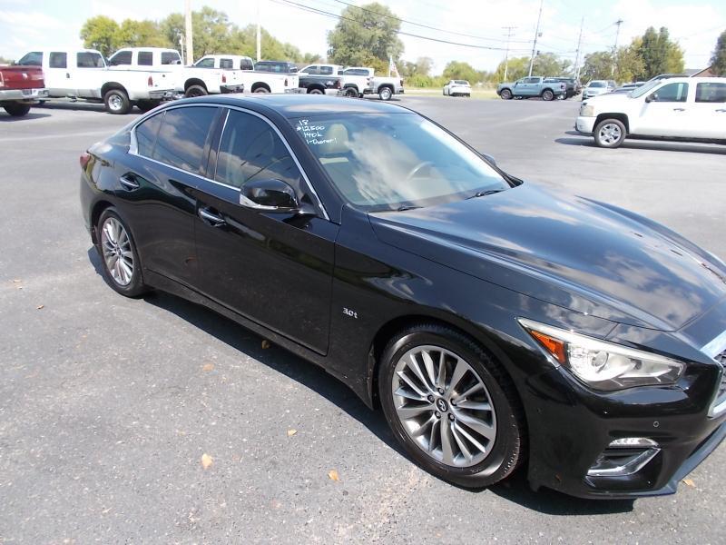 Infiniti Q50 3.0t LUXE RWD 2018