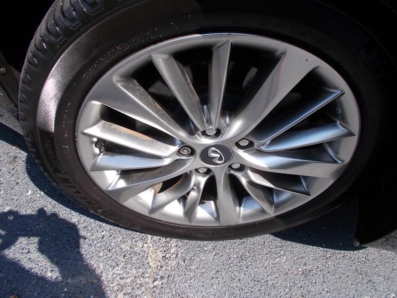 Infiniti Q50 3.0t LUXE RWD 2018