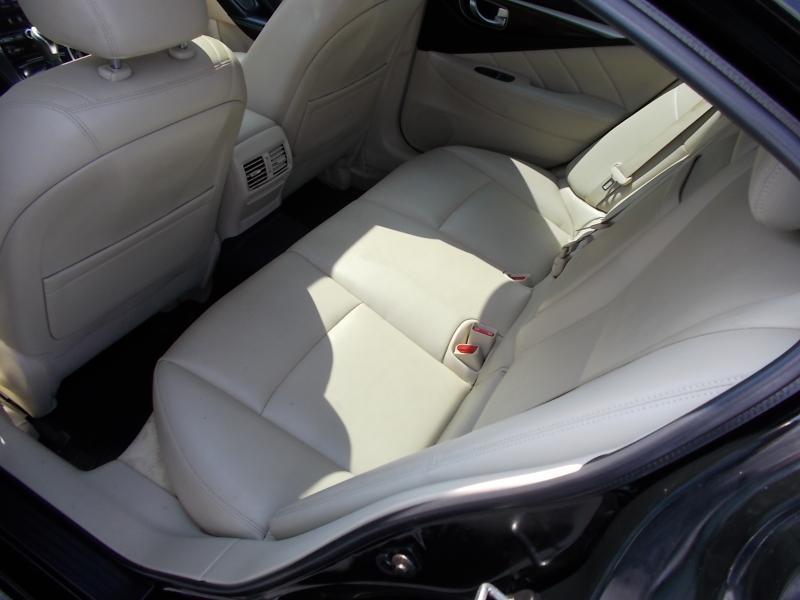 Infiniti Q50 3.0t LUXE RWD 2018