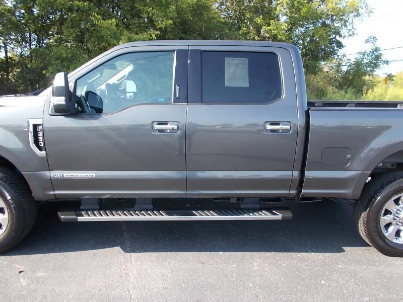 Ford Super Duty F-250 SRW Lariat 4WD Crew Cab 6.75' Box 2017