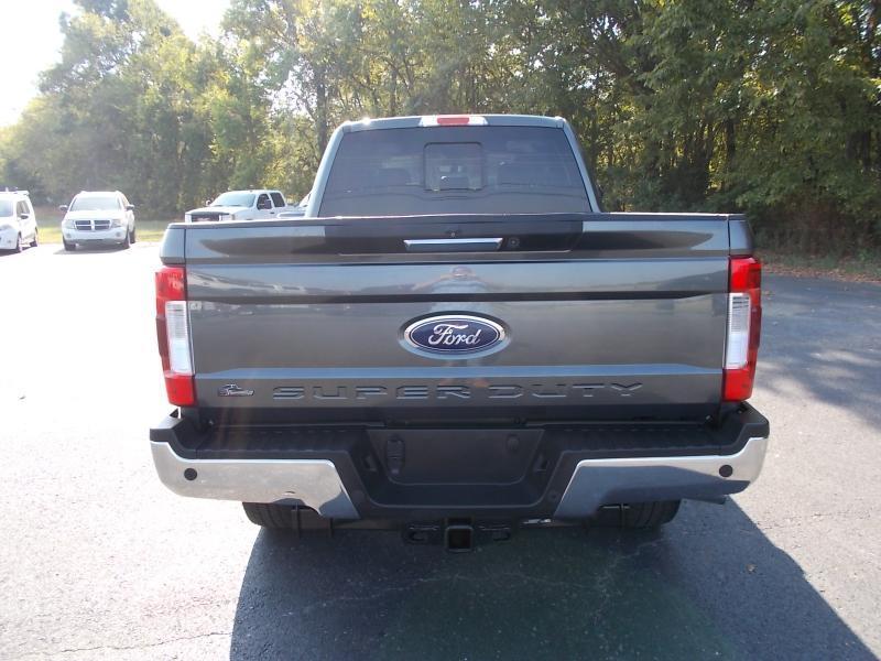 Ford Super Duty F-250 SRW Lariat 4WD Crew Cab 6.75' Box 2017