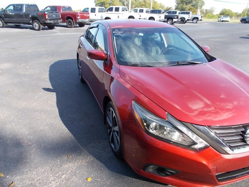 Nissan Altima 4dr Sdn I4 2.5 SR 2016