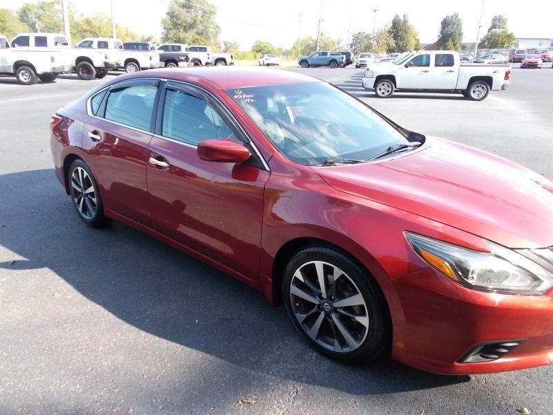 Nissan Altima 4dr Sdn I4 2.5 SR 2016