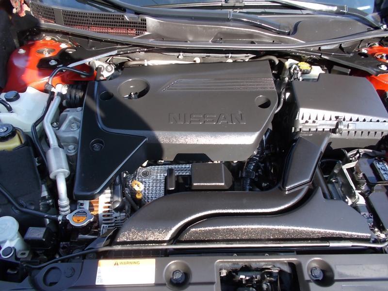Nissan Altima 4dr Sdn I4 2.5 SR 2016