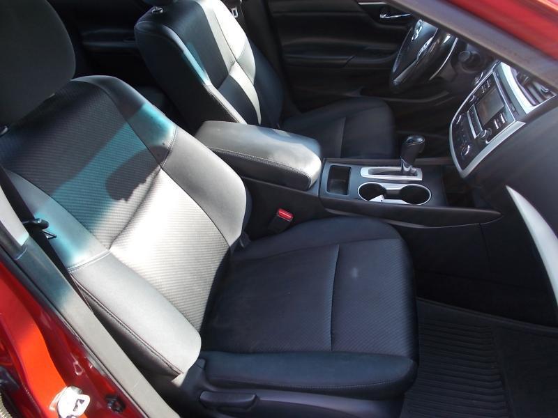 Nissan Altima 4dr Sdn I4 2.5 SR 2016