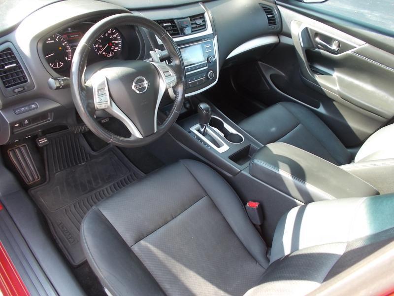Nissan Altima 4dr Sdn I4 2.5 SR 2016