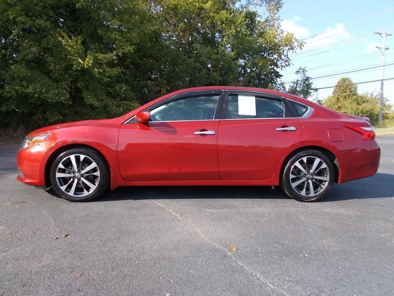 Nissan Altima 4dr Sdn I4 2.5 SR 2016