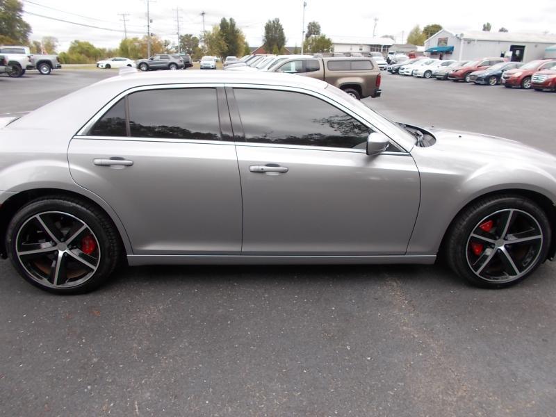 Chrysler 300 4dr Sdn Limited RWD 2015