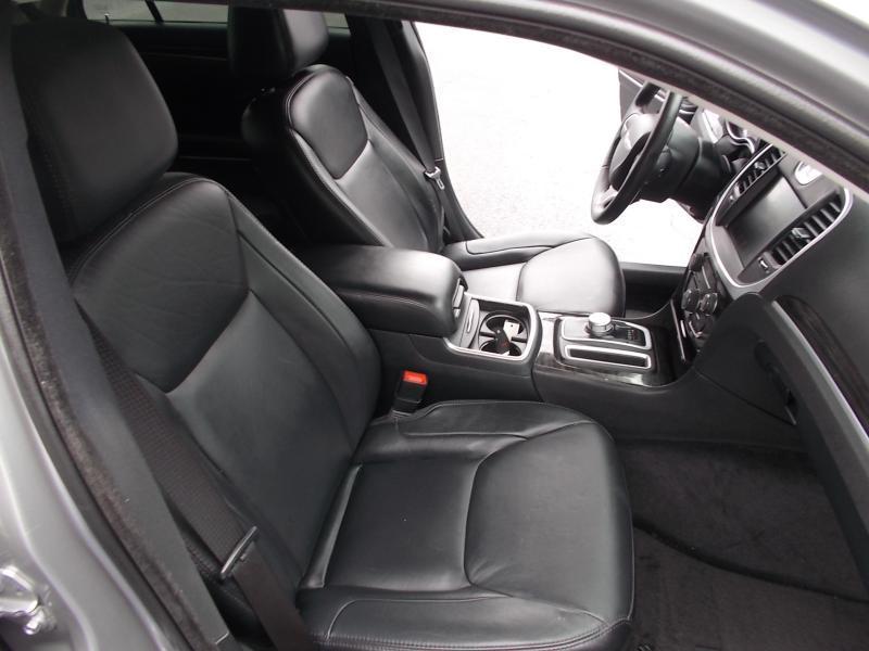 Chrysler 300 4dr Sdn Limited RWD 2015