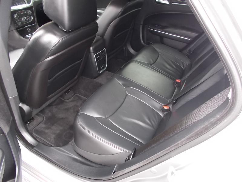 Chrysler 300 4dr Sdn Limited RWD 2015