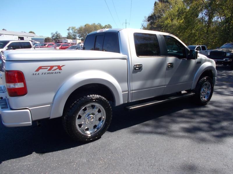 Ford F-150 SuperCrew 139" FX4 4WD 2006