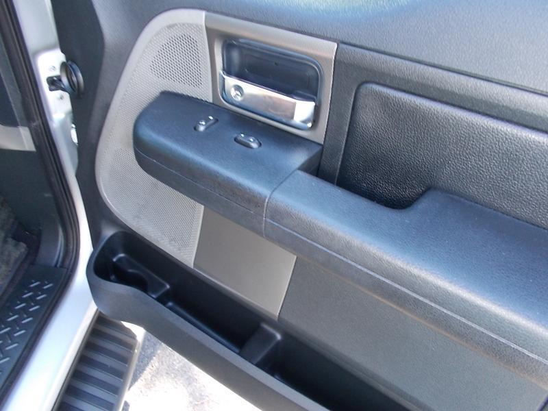 Ford F-150 SuperCrew 139" FX4 4WD 2006