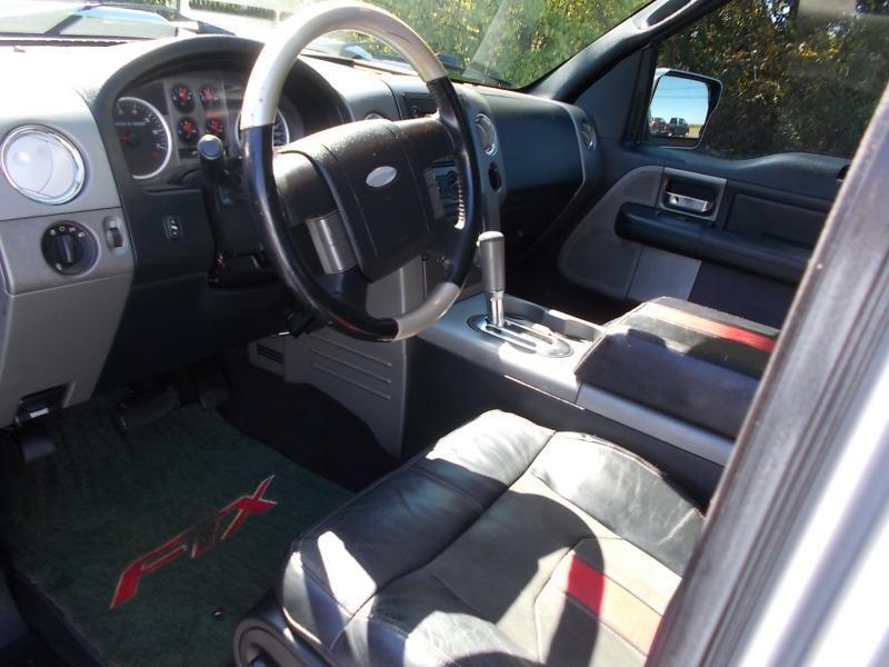 Ford F-150 SuperCrew 139" FX4 4WD 2006
