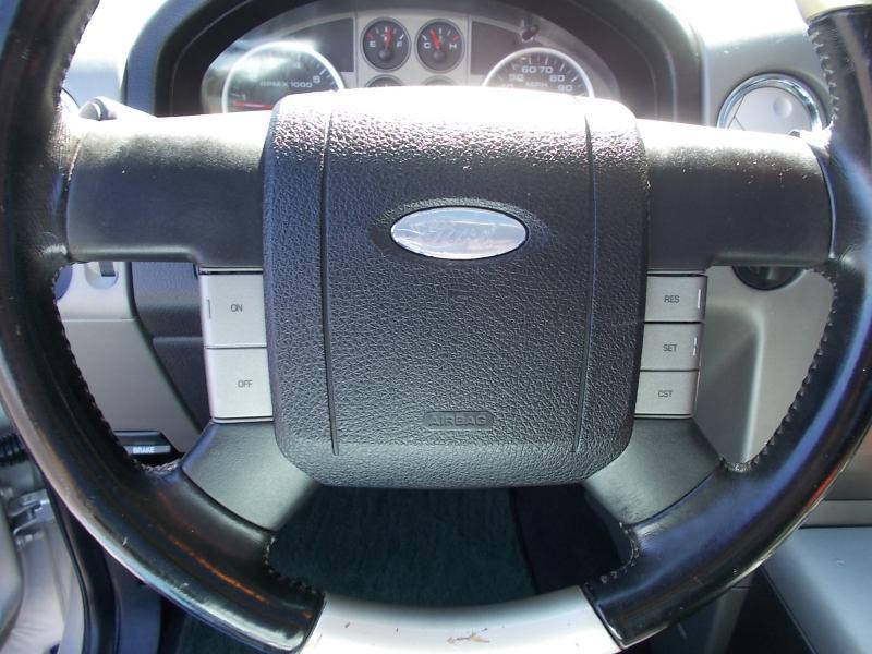 Ford F-150 SuperCrew 139" FX4 4WD 2006