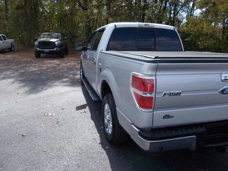 Ford F-150 2WD SuperCrew 145" XLT 2011