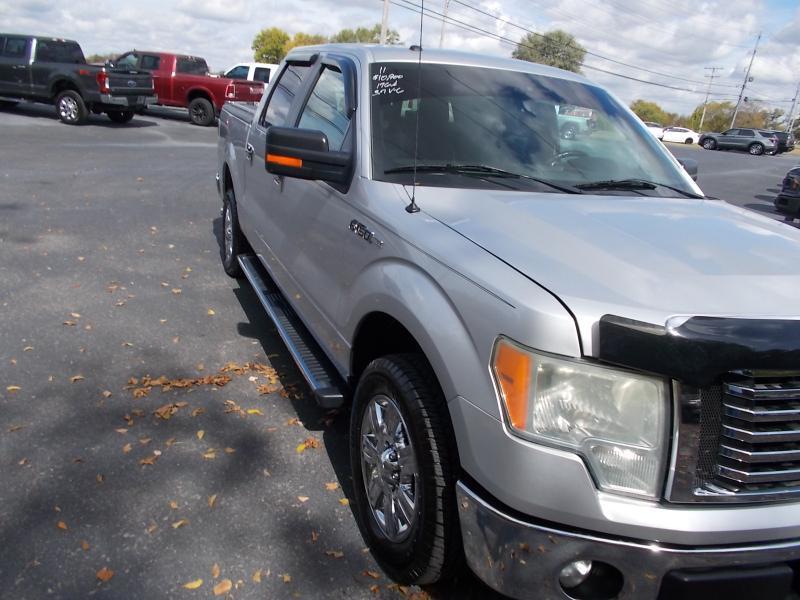 Ford F-150 2WD SuperCrew 145" XLT 2011