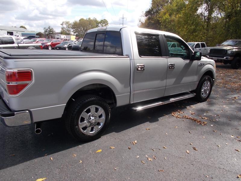 Ford F-150 2WD SuperCrew 145" XLT 2011
