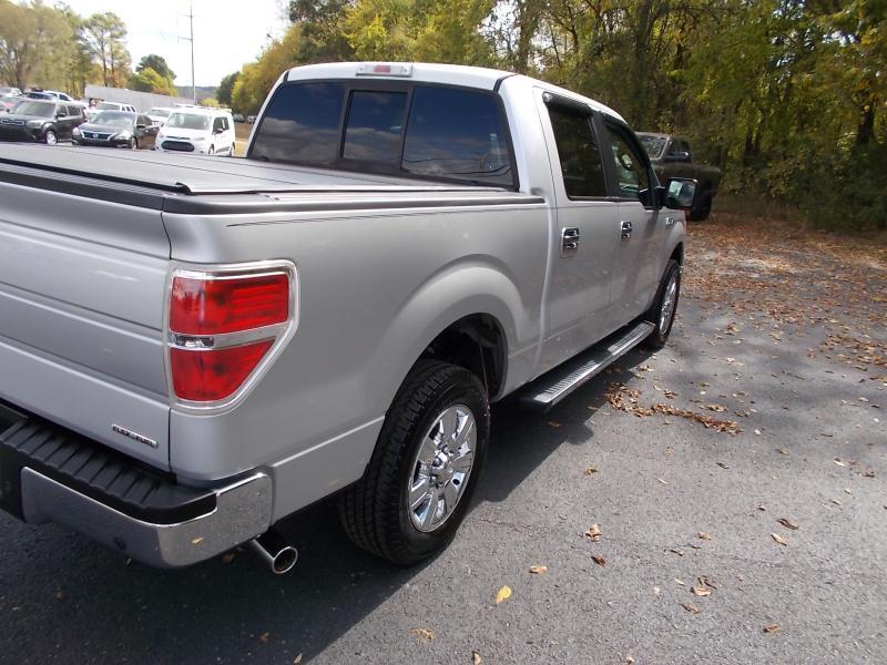 Ford F-150 2WD SuperCrew 145" XLT 2011