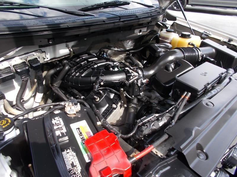 Ford F-150 2WD SuperCrew 145" XLT 2011