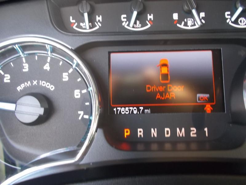 Ford F-150 2WD SuperCrew 145" XLT 2011