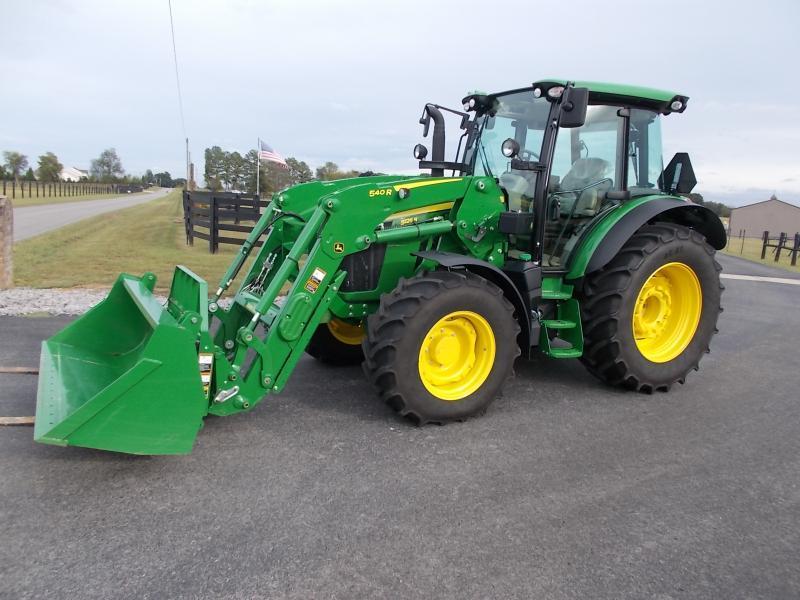 John Deere Tractor  2022
