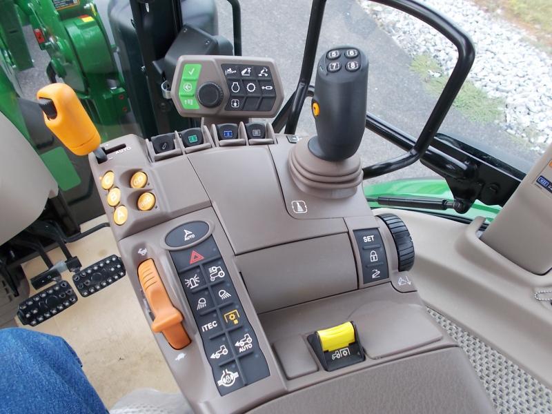 John Deere Tractor  2022