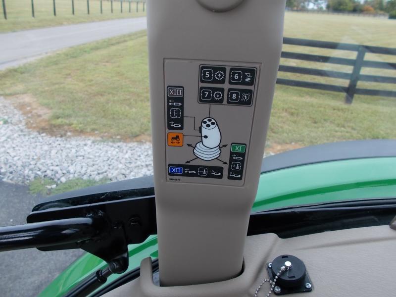 John Deere Tractor  2022