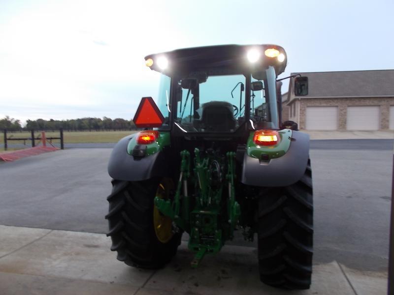 John Deere Tractor  2022