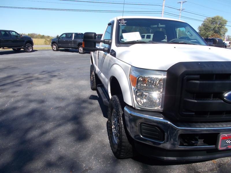 Ford Super Duty F-250 SRW 4WD Reg Cab 137" XL 2012