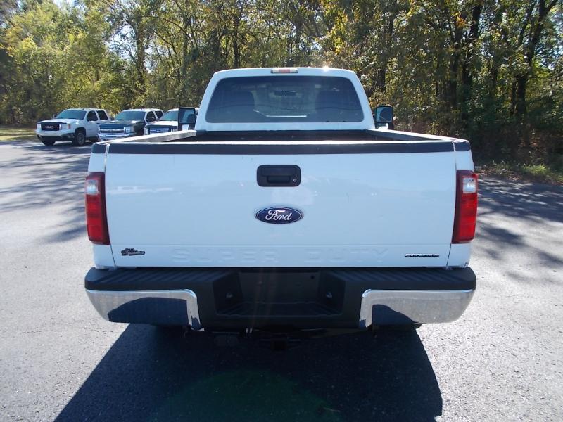 Ford Super Duty F-250 SRW 4WD Reg Cab 137" XL 2012