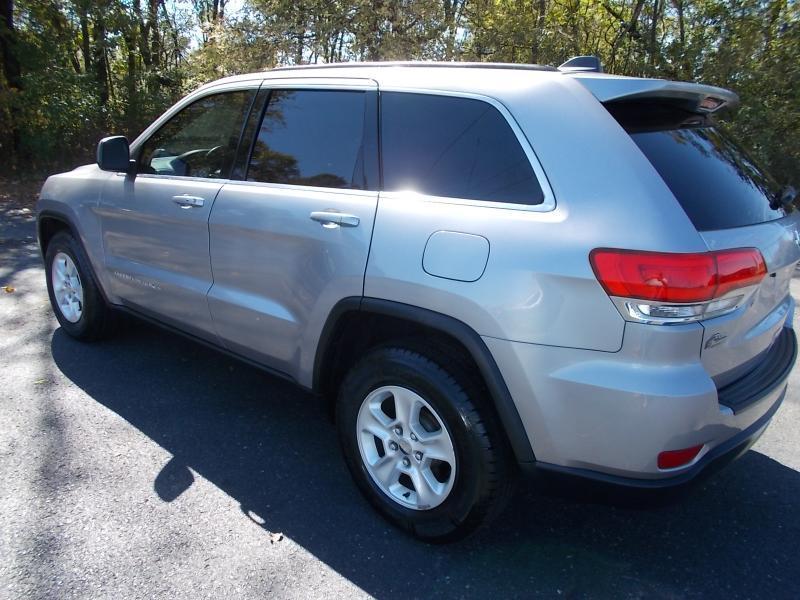 Jeep Grand Cherokee RWD 4dr Laredo 2016