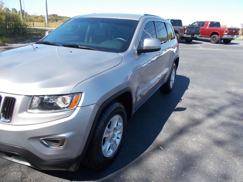 Jeep Grand Cherokee RWD 4dr Laredo 2016