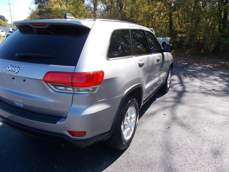 Jeep Grand Cherokee RWD 4dr Laredo 2016